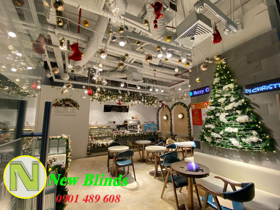trang trí noel bằng tre lá (5)